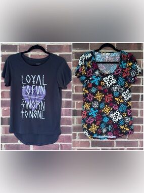 Set Of 2 Short Sleeve T Shirt Women’s Small Regular